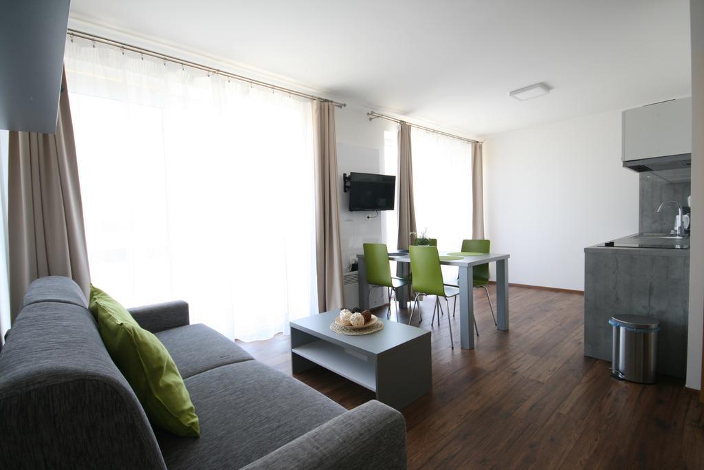 Apartmany Apollon Resort Lednice Extérieur photo