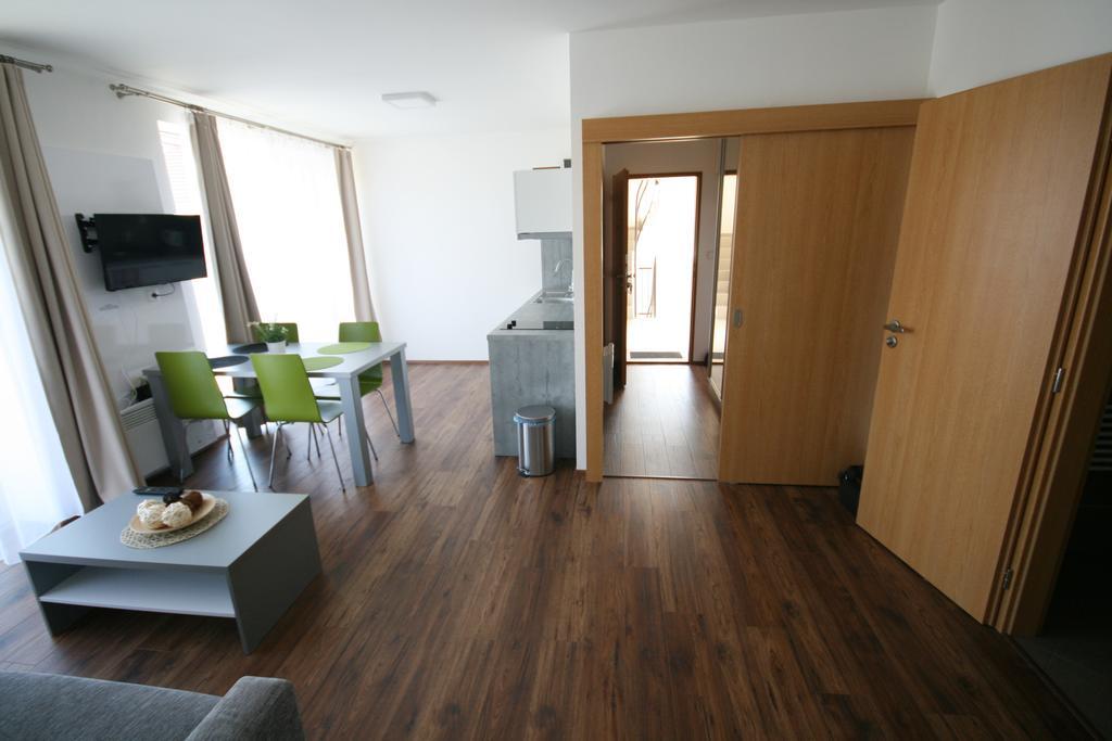 Apartmany Apollon Resort Lednice Extérieur photo
